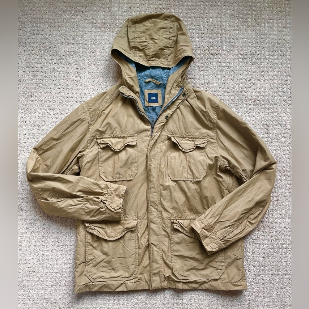 GAP Rain Coat 🧥 Large